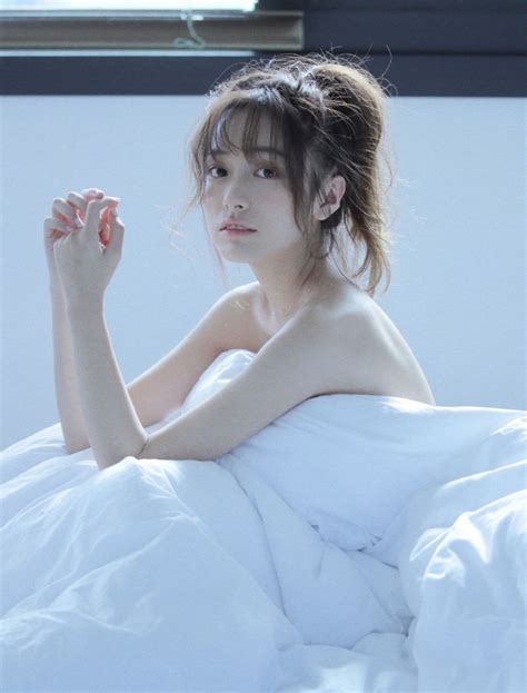 场均22+2断1.3帽创纪录：阿夫迪亚被球迷围堵拓媒：跻身联盟前25